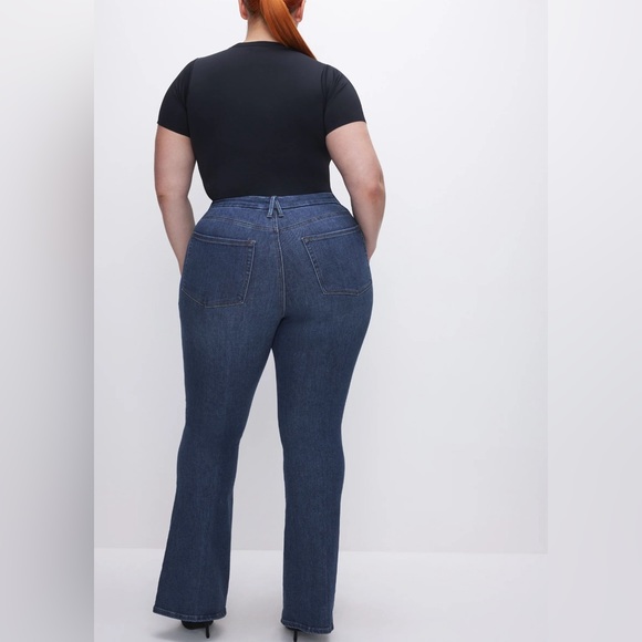 Good American Good Classic Bootcut Jean size 14 in Blue 811 - Picture 2 of 8
